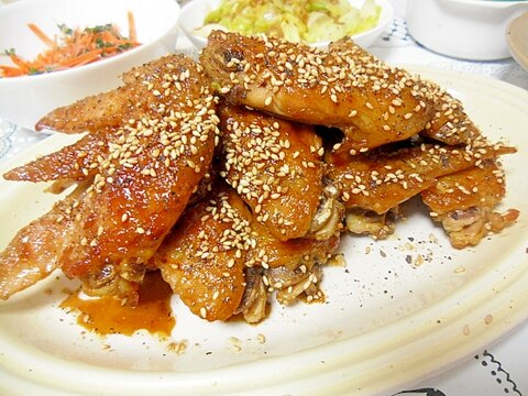 牛脂で焼いて　名古屋風手羽先のから揚げ